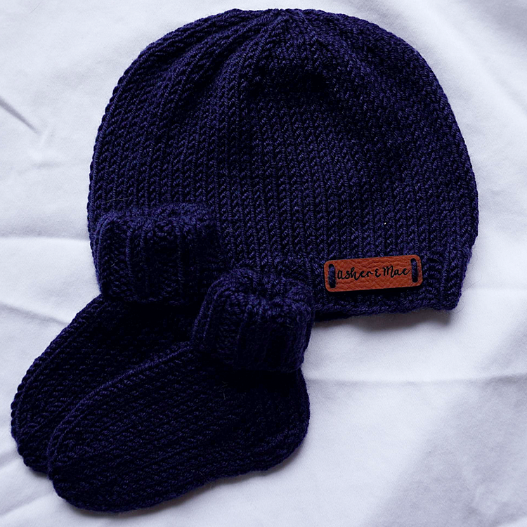 Welcome Home Hat and Sock Set – Hand-Knit Cashmere and Merino Wool Newborn Coming Home Outfit | Navy