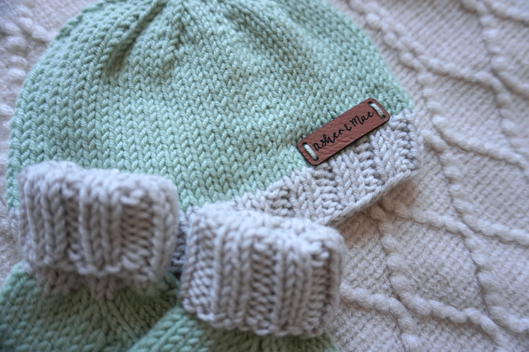 Welcome Home Hat and Sock Set – Hand-Knit Cashmere and Merino Wool Newborn Coming Home Outfit | Light Green & Gray